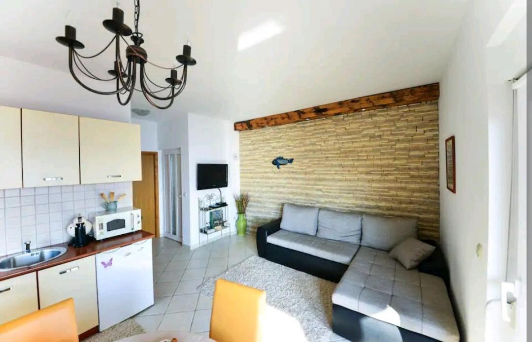 Apartment With Sea View Starigrad Paklenica Exterior foto